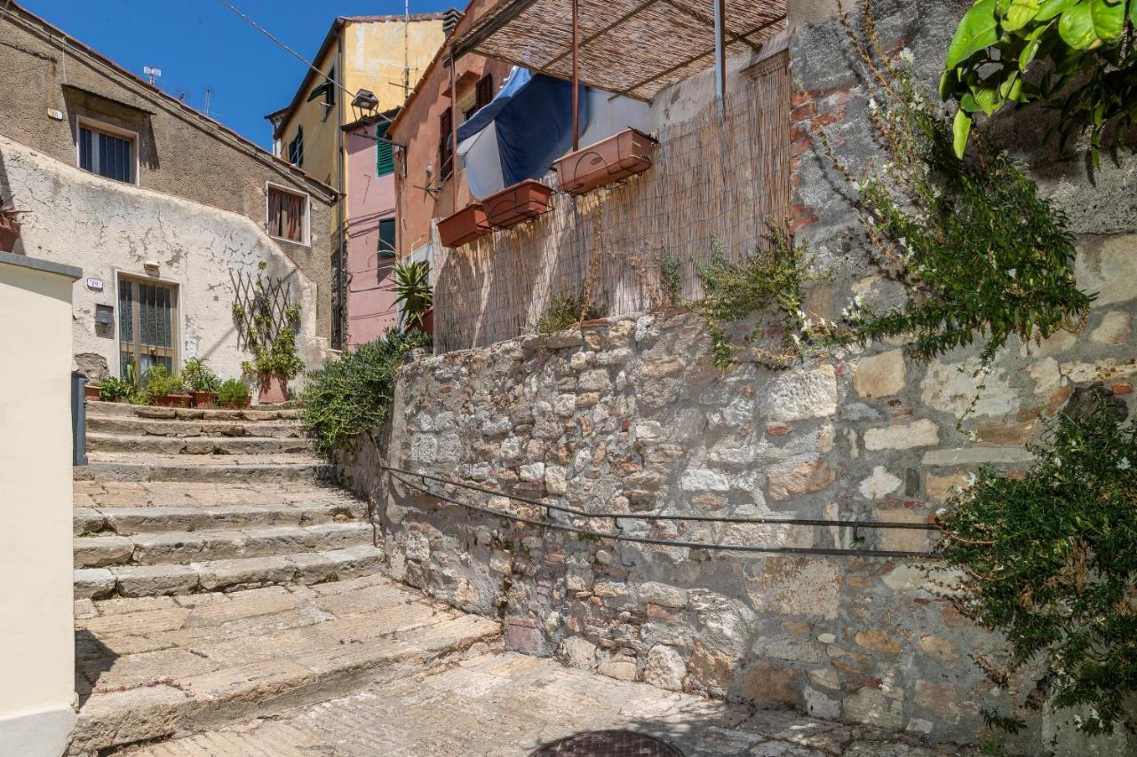 Un Pezzo Di Storia Vicino Al Mare Apartment Rosignano Marittimo Bagian luar foto